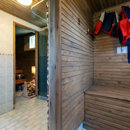 Kierinniemi By Interhome 度假居 Hankamäki